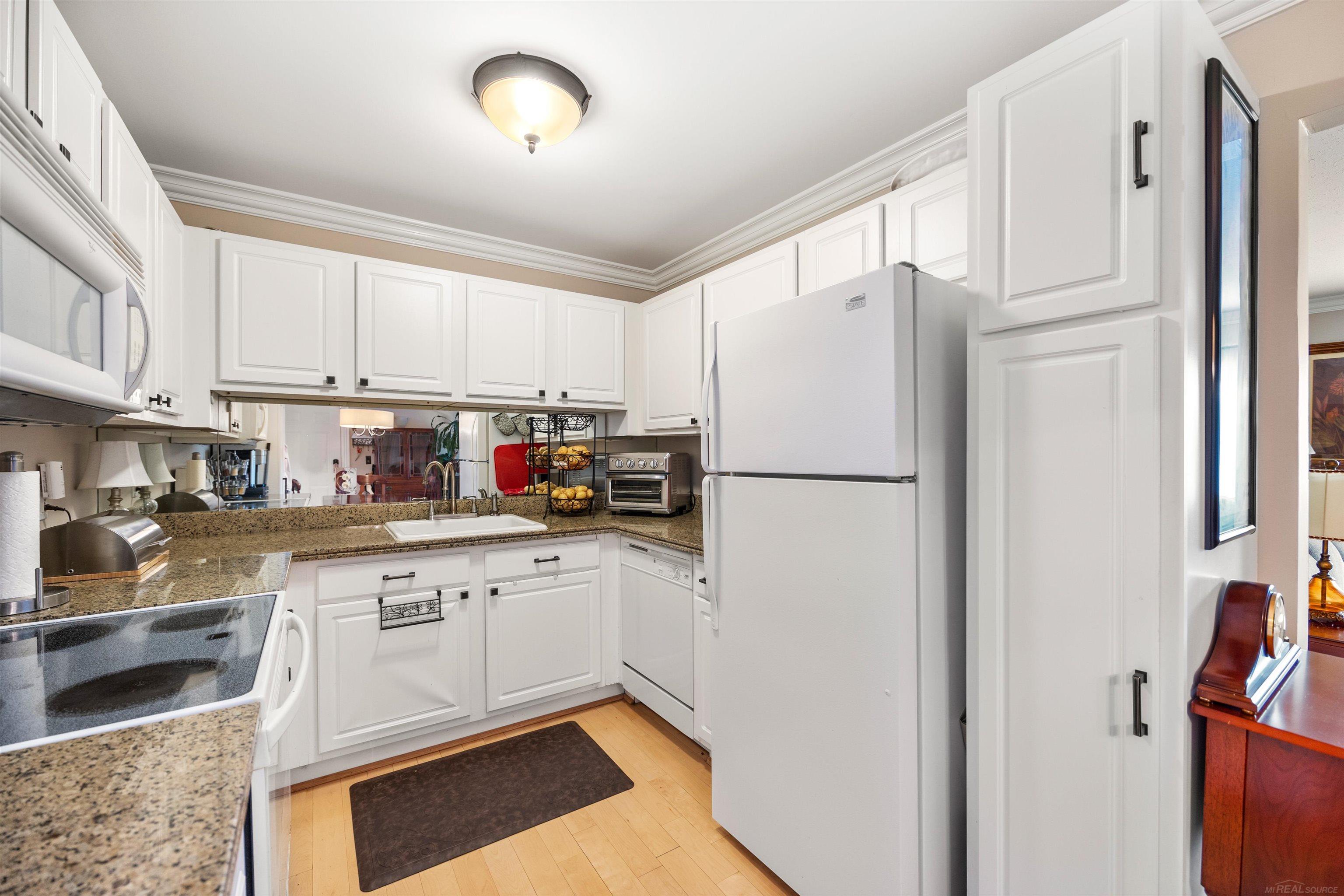 2375 Walton Boulevard, Unit 22 Rochester, MI 48309 - Photo 11 of 20