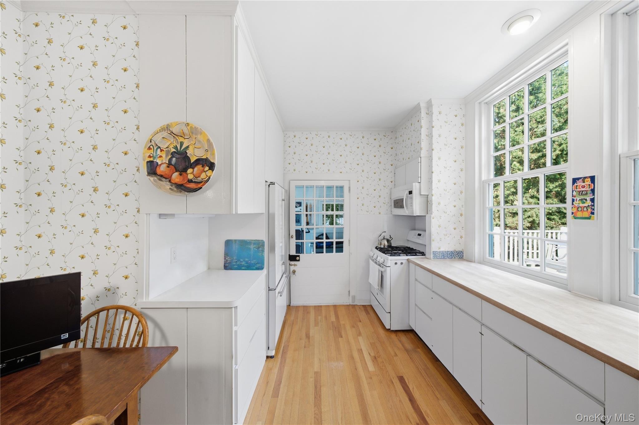 255 Manor Road Queens, NY 11363 - Photo 10 of 44 Gallery Image 10