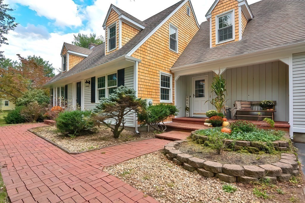 7 Hickory Ridge Road Rehoboth, MA 02769 - Photo 1 of 41 Gallery Image 1