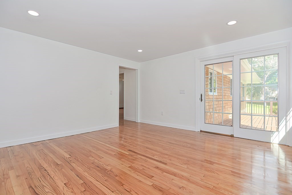 7 Hickory Ridge Road Rehoboth, MA 02769 - Photo 11 of 41 Gallery Image 11