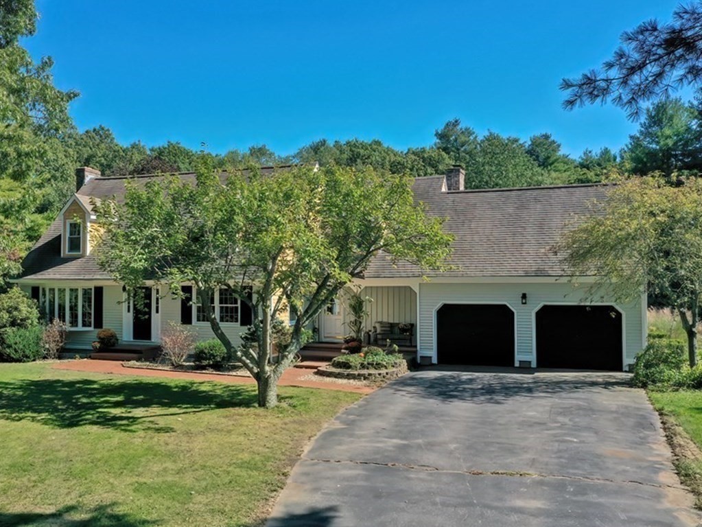 7 Hickory Ridge Road Rehoboth, MA 02769 - Photo 3 of 41 Gallery Image 3