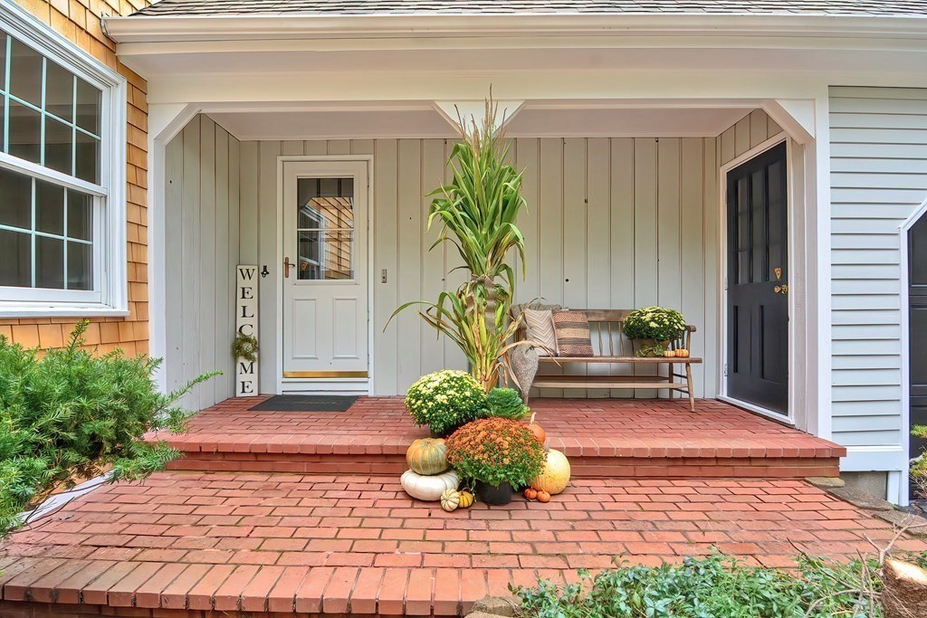 7 Hickory Ridge Road Rehoboth, MA 02769 - Photo 8 of 41 Gallery Image 8