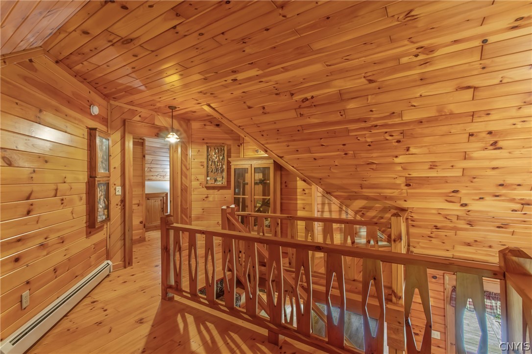 4004 Brunel Road Nelson, NY 13035 - Photo 23 of 43 lLoft and enrty to owner's bedroom