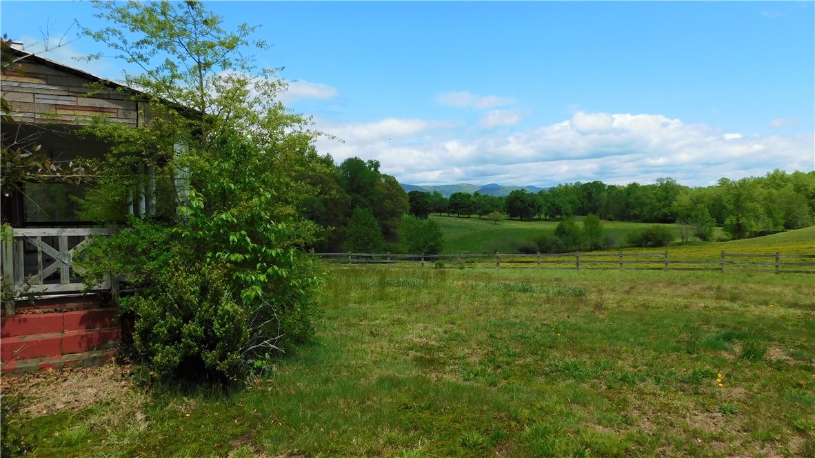 861 Tamassee Knob Road Tamassee, SC 29686 - Photo 8 of 14 Gallery Image 8