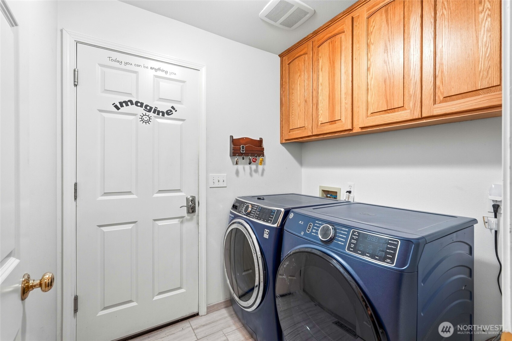1026 McRae Road Northwest Arlington, WA 98223 - Photo 29 of 40 a utility room with dryer and washer