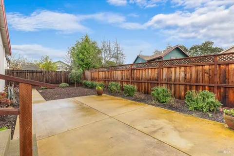 $739,000 | 106 Crickett Court, Windsor, CA 95492