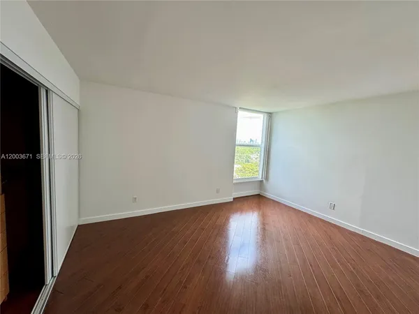 $2,300 | 2020 Northeast 135th Street, Unit 810, North Miami, FL 33181