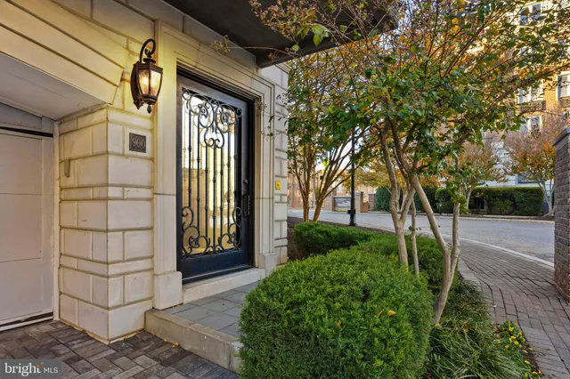 $5,800 | 900 Valencia Court, Unit 188, Baltimore, MD 21230