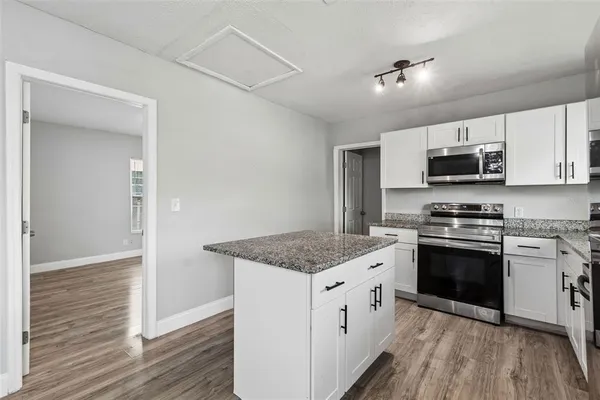 $2,200 | 8008 North 12th Street, Tampa, FL 33604