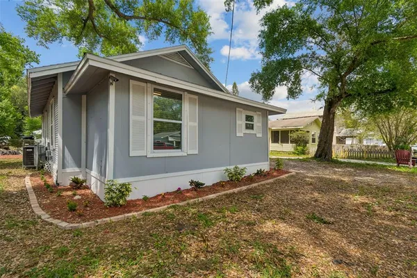 $2,200 | 8008 North 12th Street, Tampa, FL 33604