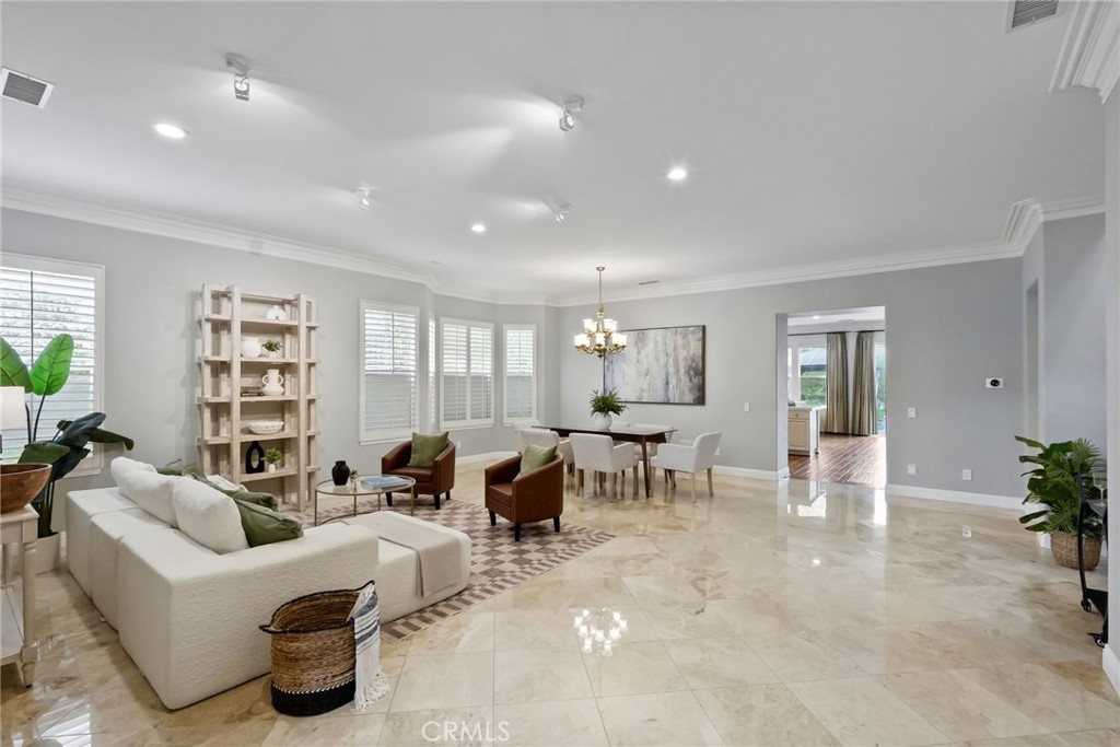 20356 Vía Cellini Porter Ranch, CA 91326 - Photo 5 of 62