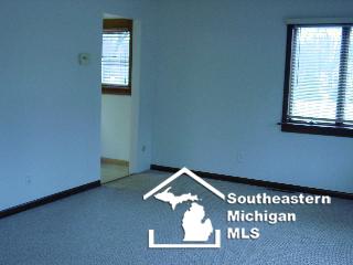 11347 Secor Road Temperance, MI 48182 - Photo 9 of 14 462616-8.JPG