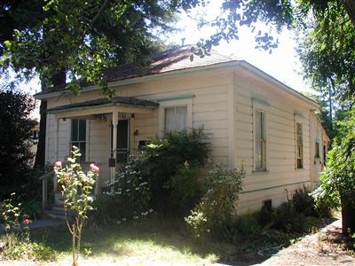556 Harrison Street Sebastopol, CA 95472 - Photo 1 of 3 Gallery Image 1