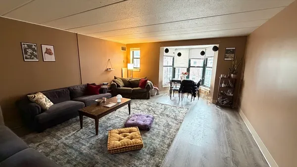$4,000 | 3 Douglass Park, Unit 318, Boston, MA 02118