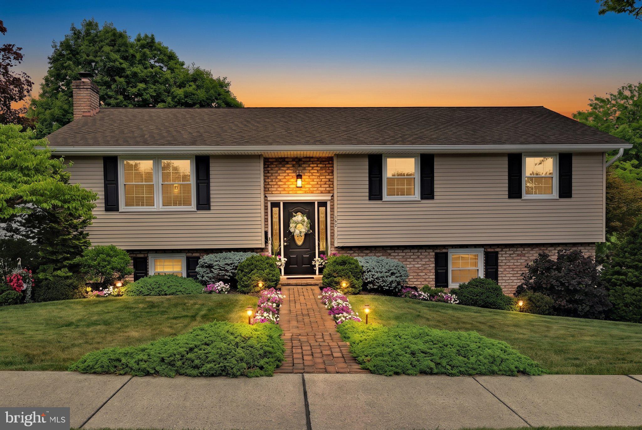 104 Julia Road Ephrata, PA 17522 - Photo 9 of 53 Virtual Twilight