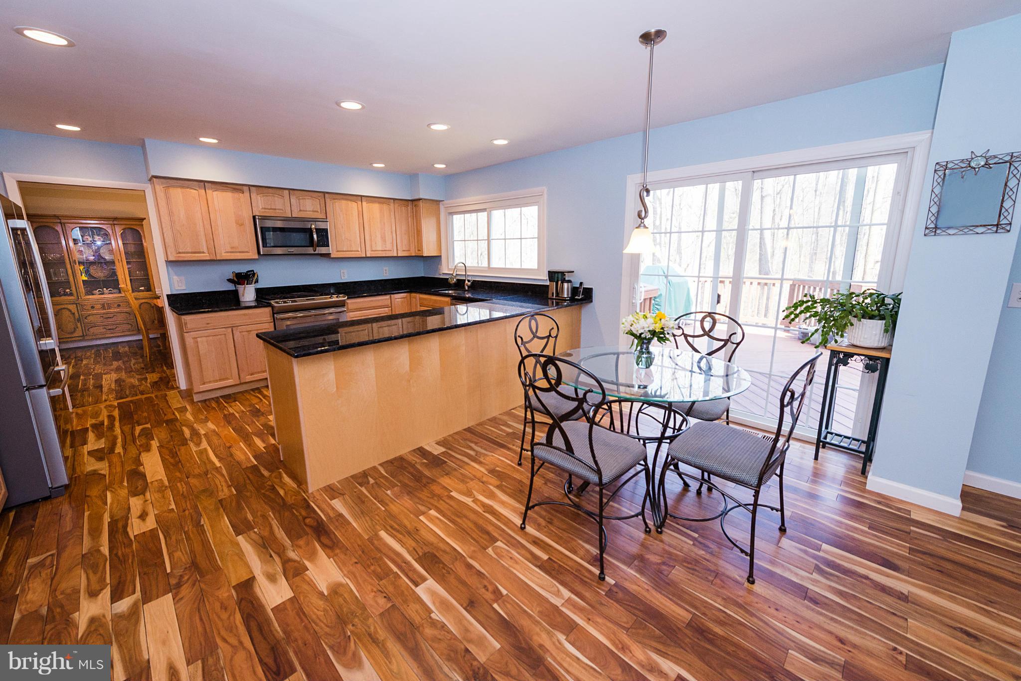 10716 Cross School Road Reston, VA 20191 - Photo 2 of 30 Kitchen