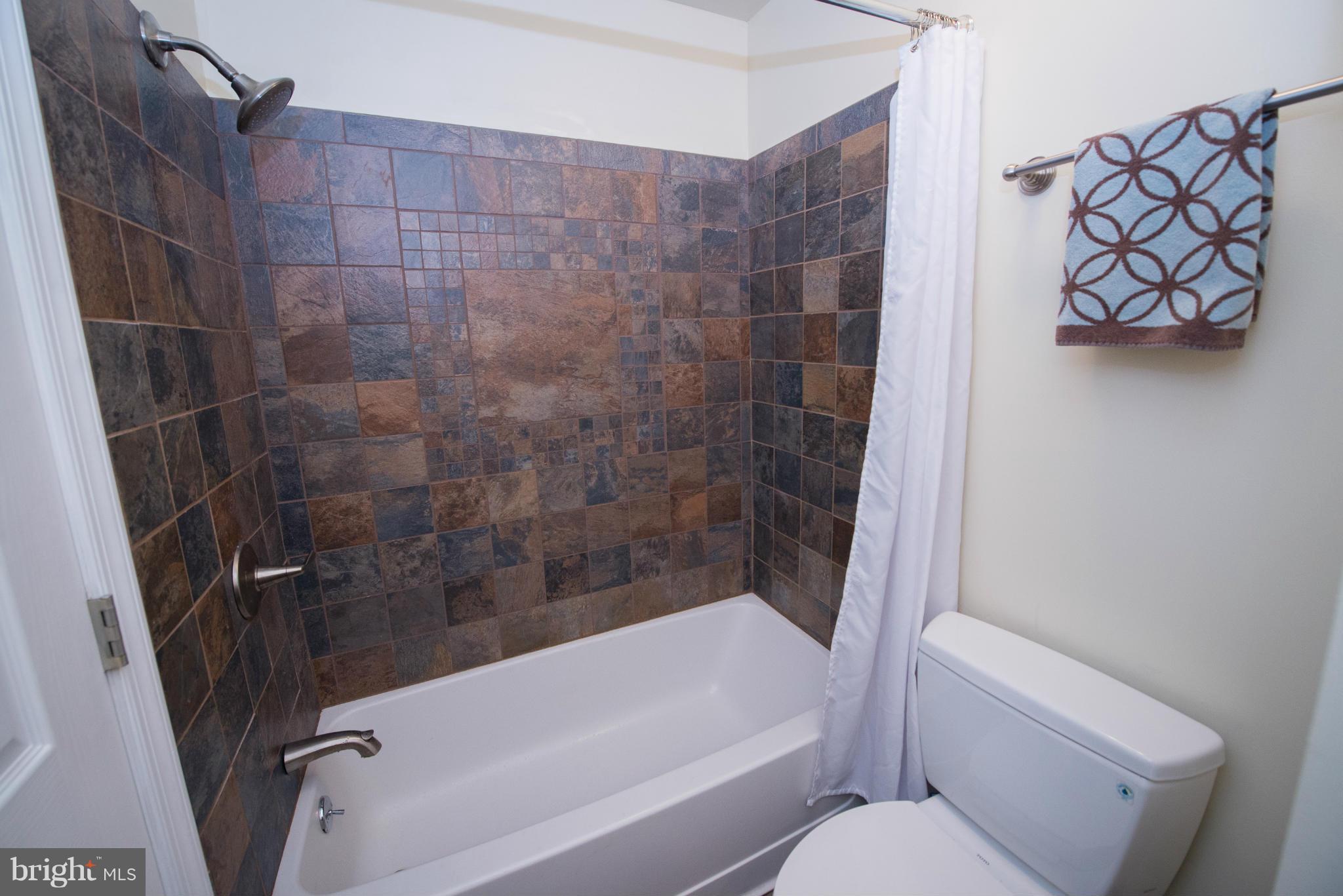 10716 Cross School Road Reston, VA 20191 - Photo 11 of 30 Bath