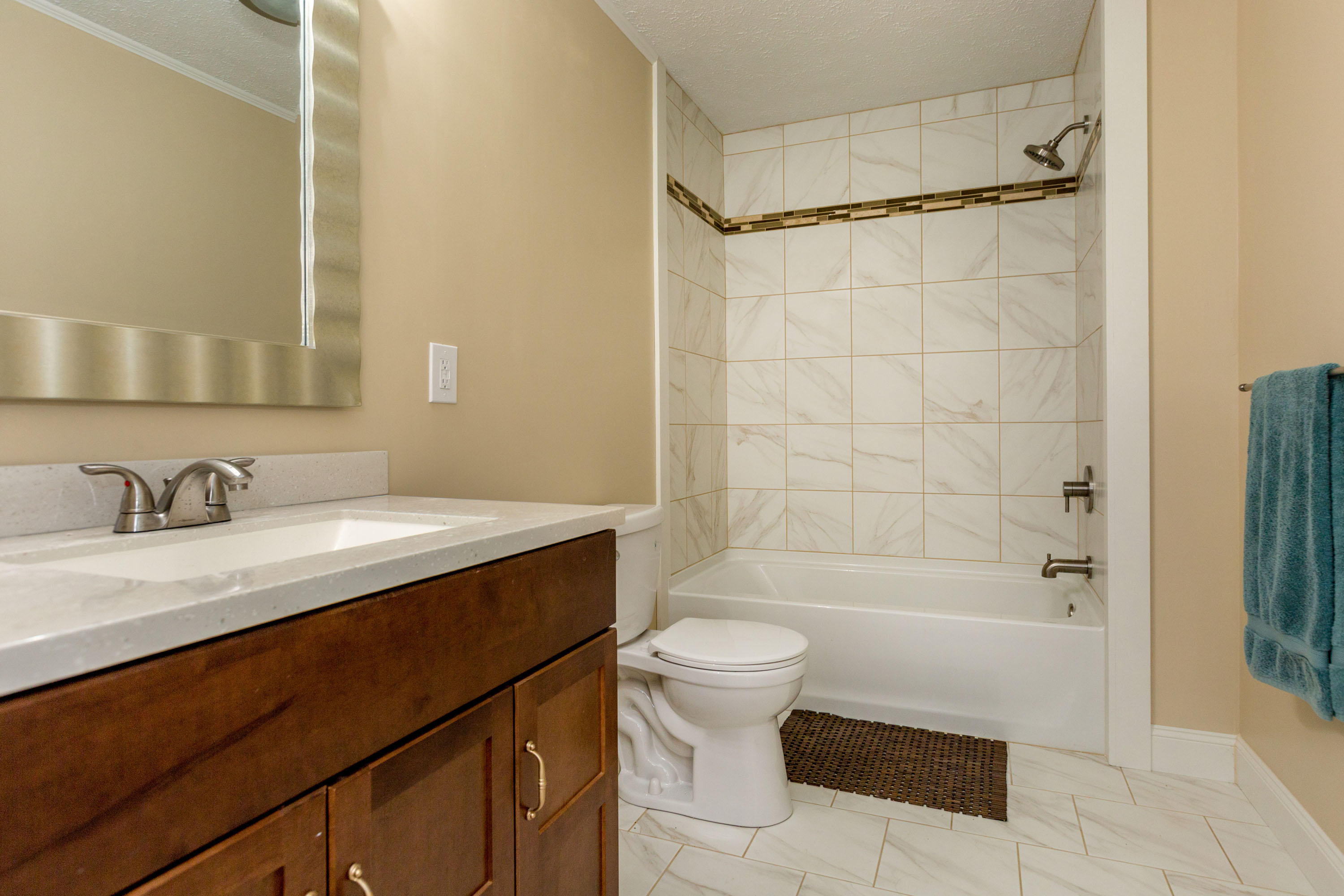 730 Hatch Road Auburn, ME 04210 - Photo 27 of 53 main bath