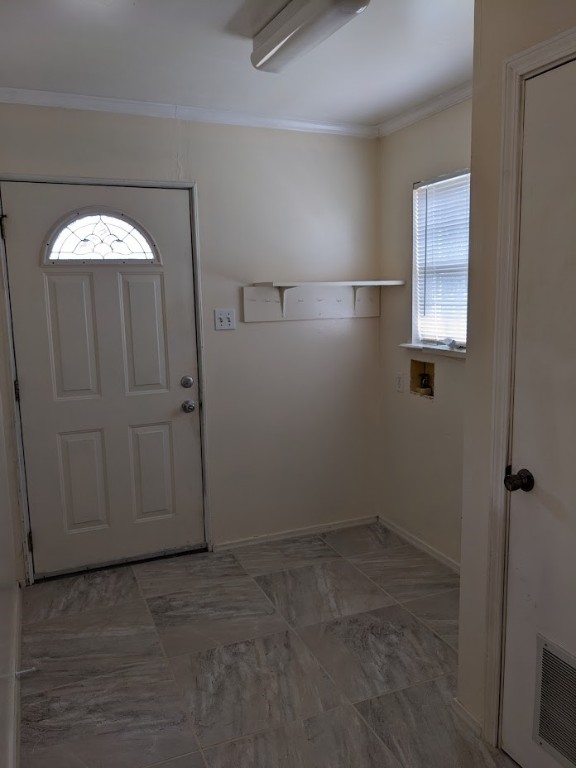 4217 Cambridge Drive Corpus Christi, TX 78415 - Photo 18 of 39 an empty room with windows