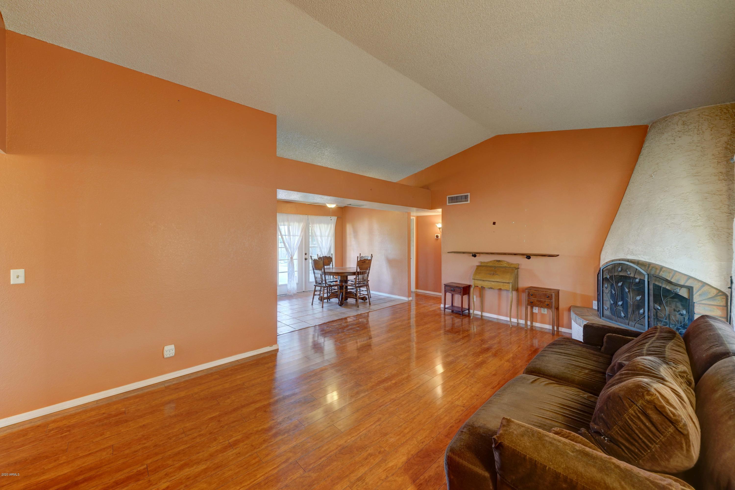 4327 East Decatur Street Mesa, AZ 85205 - Photo 8 of 33 4327 E Decatur St-8