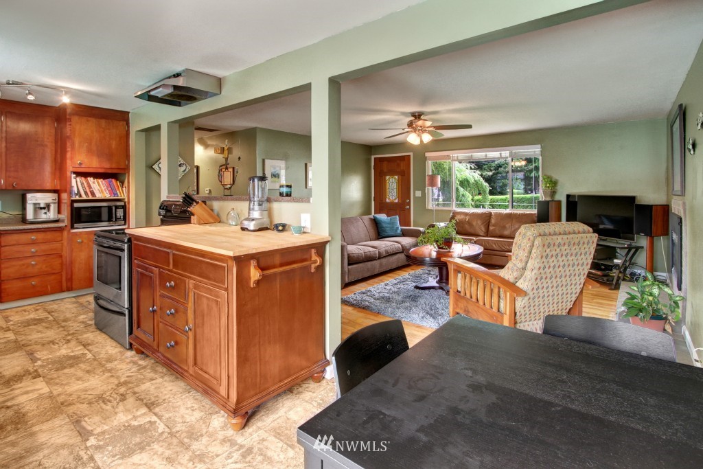 23429 3rd Place West Bothell, WA 98021 - Photo 6 of 18