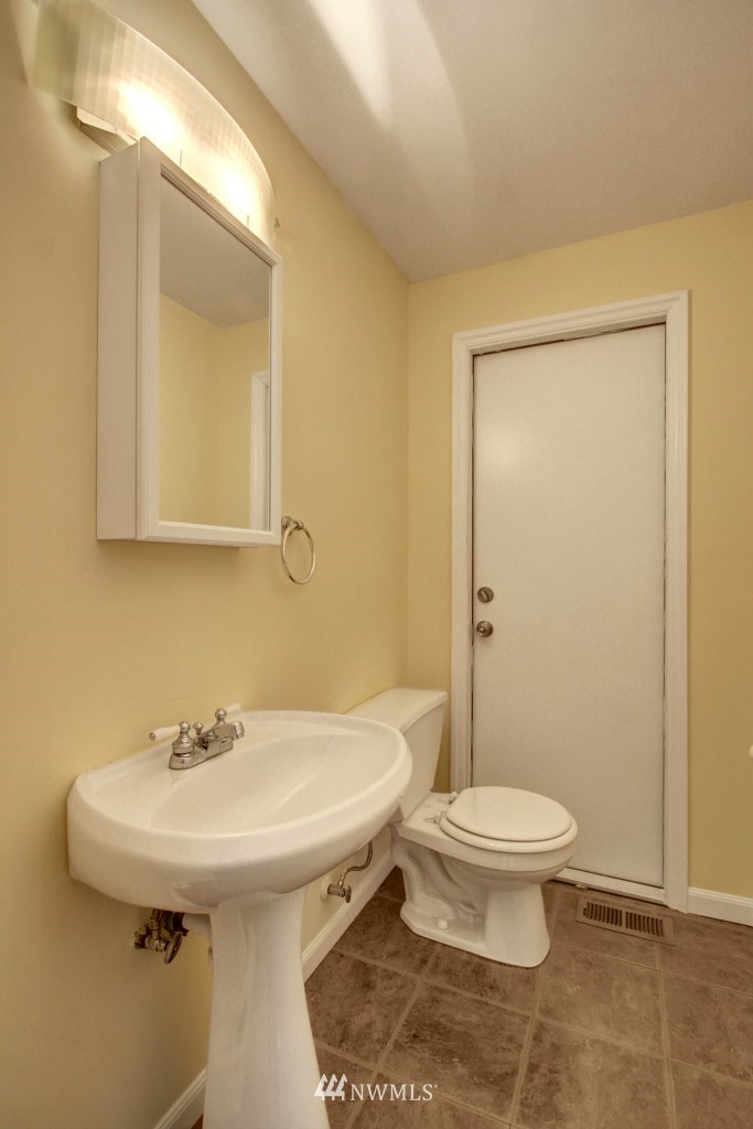 23429 3rd Place West Bothell, WA 98021 - Photo 8 of 18