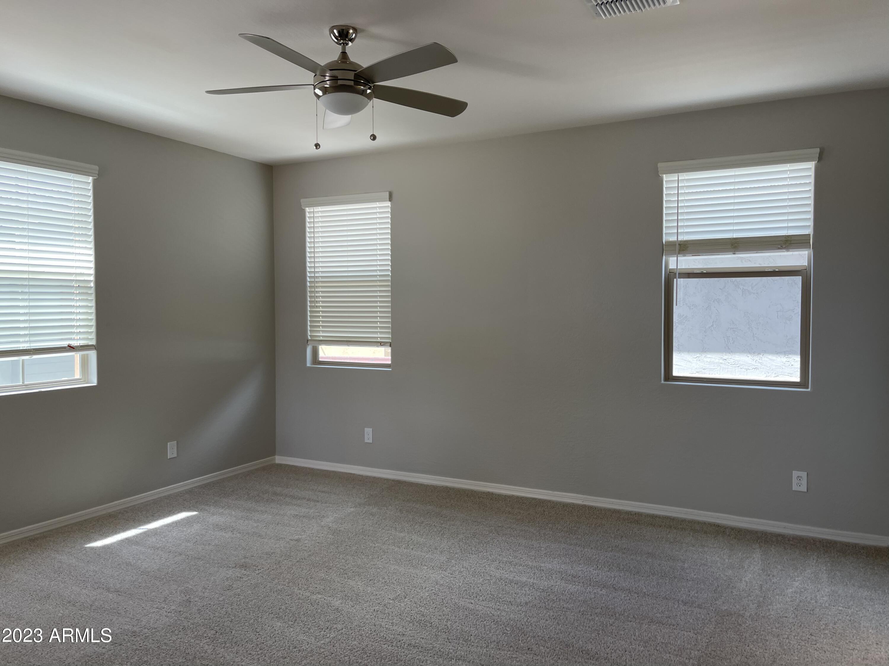 2773 South Betty Street Gilbert, AZ 85295 - Photo 13 of 24 E8EF2B60-AC3C-4BEA-BF0B-61B0B12F456E