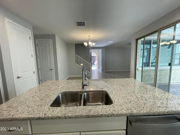 $3,200 | 2773 South Betty Street, Gilbert, AZ 85295