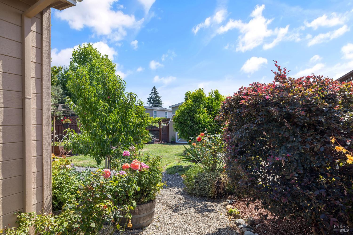 2170 Bock Street Santa Rosa, CA 95403 - Photo 17 of 27