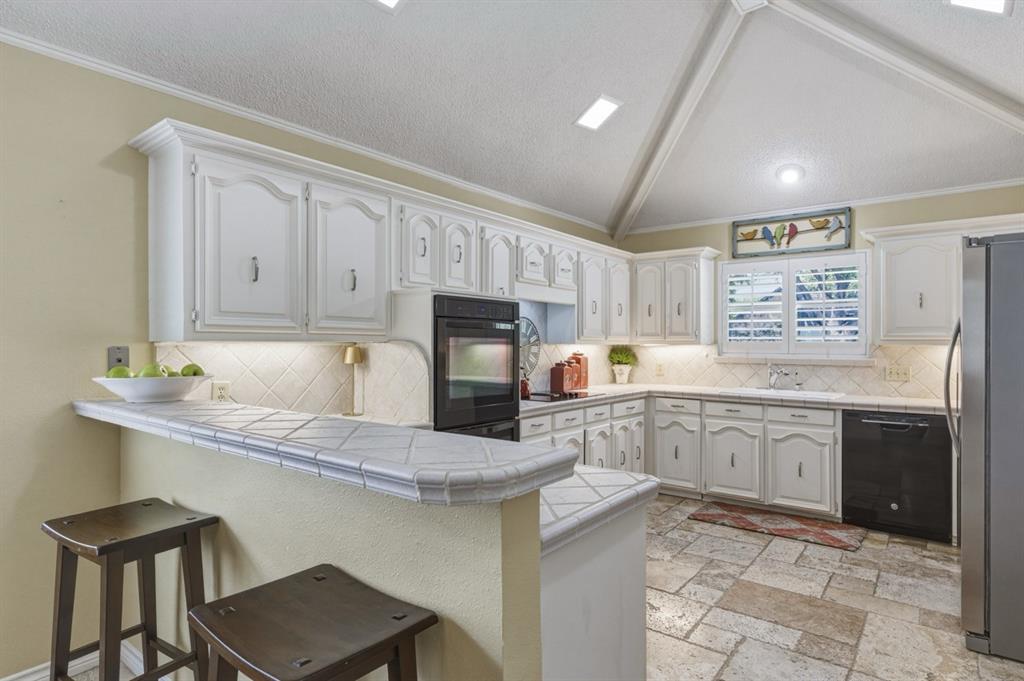 6306 Oakleaf Road Dallas, TX 75248 - Photo 18 of 40