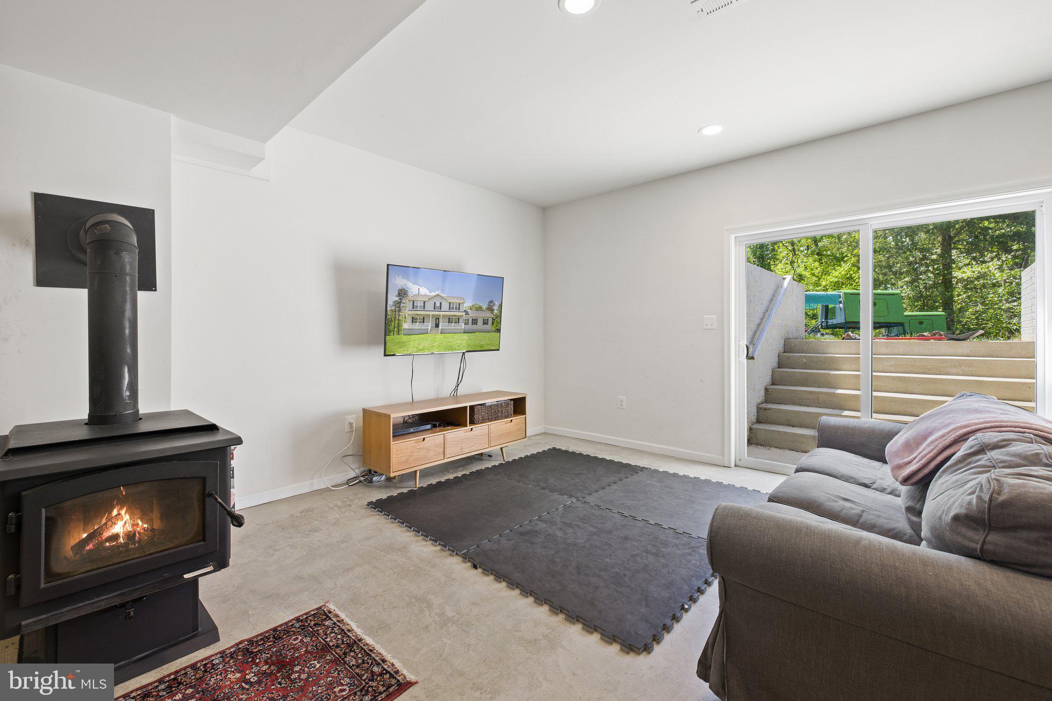 6007 Snow Mountain Road Broad Run, VA 20137 - Photo 38 of 54