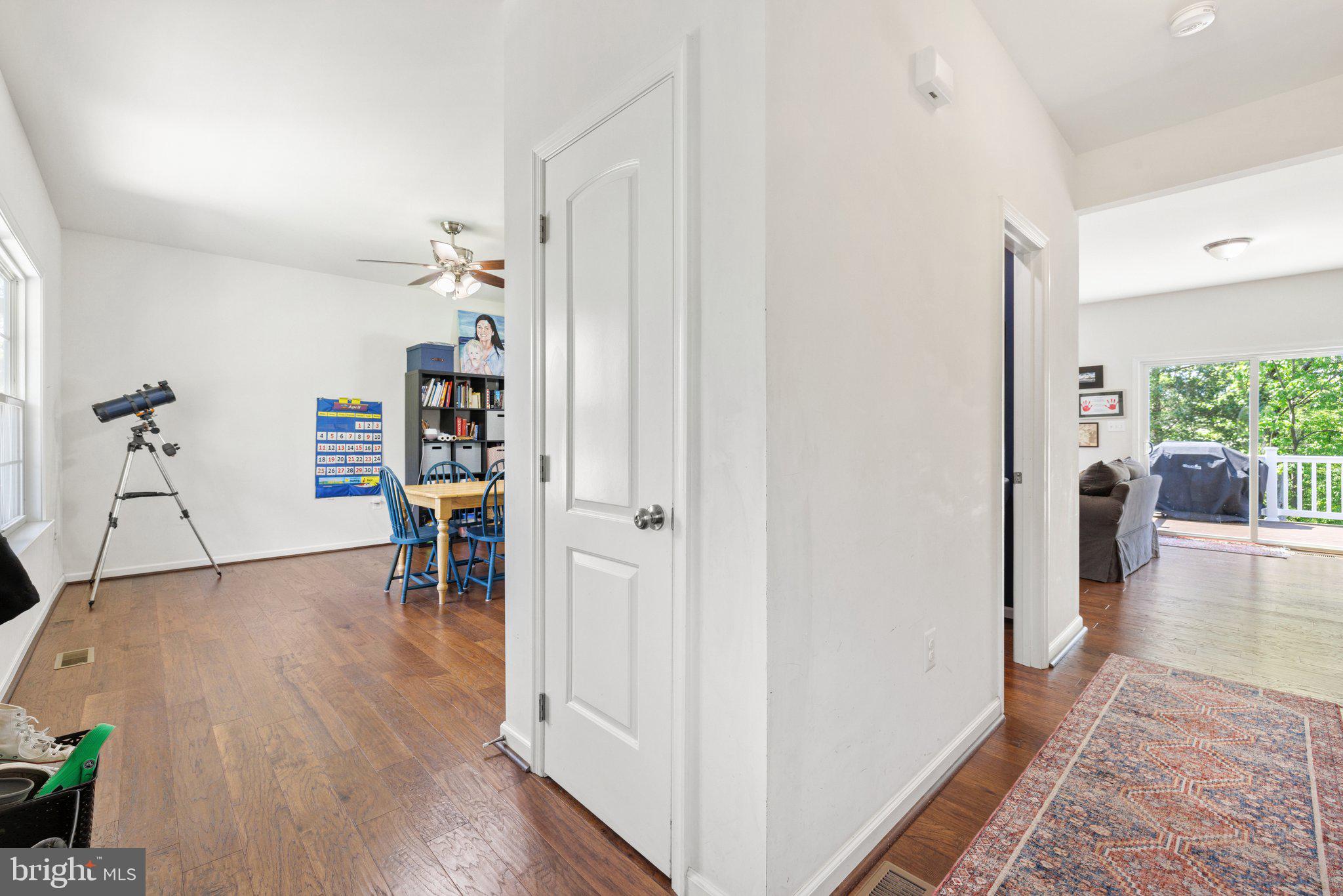 6007 Snow Mountain Road Broad Run, VA 20137 - Photo 7 of 54 Coat closet