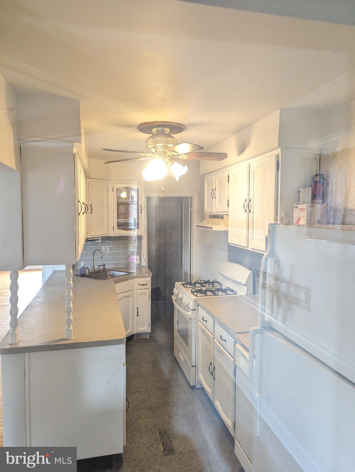 108 West Garrison Road Brookhaven, PA 19015 - Photo 8 of 33 Kitchen