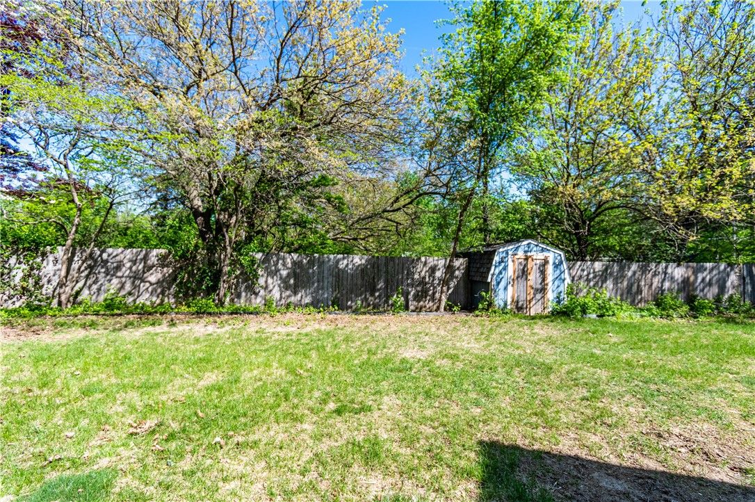 3950 East Park Lane Decatur, IL 62521 - Photo 33 of 37