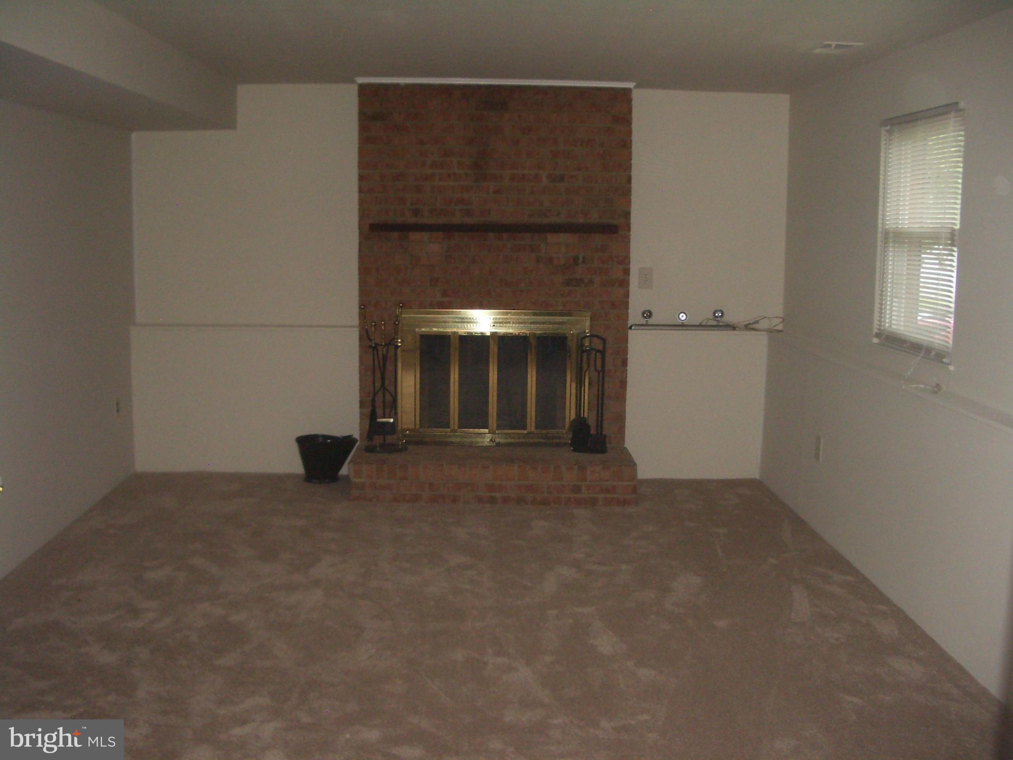 10117 Bignonia Drive Laurel, MD 20708 - Photo 6 of 19 Family Room