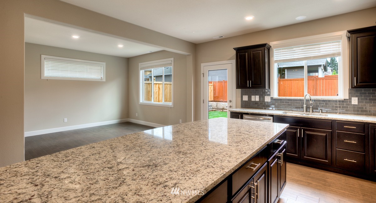 17517 40th Drive Southeast, Unit 28 Bothell, WA 98012 - Photo 6 of 19 Gallery Image 6