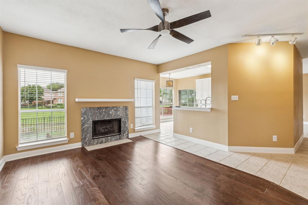 9434 Abbey Road Irving, TX 75063 - Photo 10 of 26 Plenty of natural light