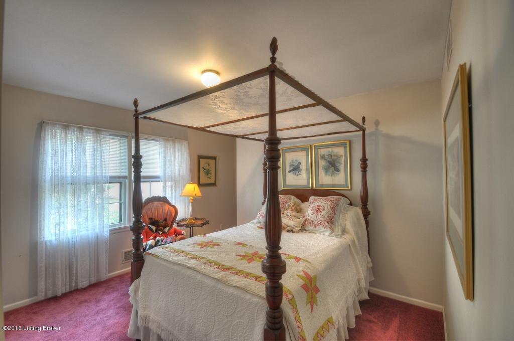 2709 Timber Hill Road Louisville, KY 40214 - Photo 29 of 52 DSC_0103_4_5 (1024x680)