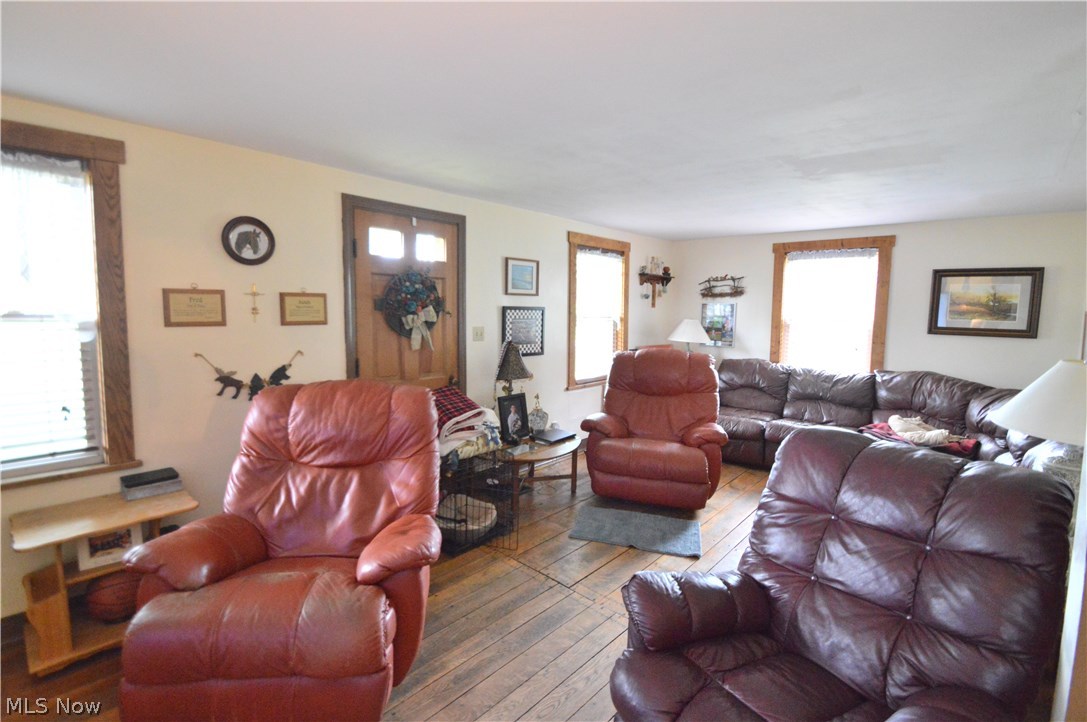9830 Springfield Road Youngstown, OH 44514 - Photo 6 of 23 Gallery Image 6