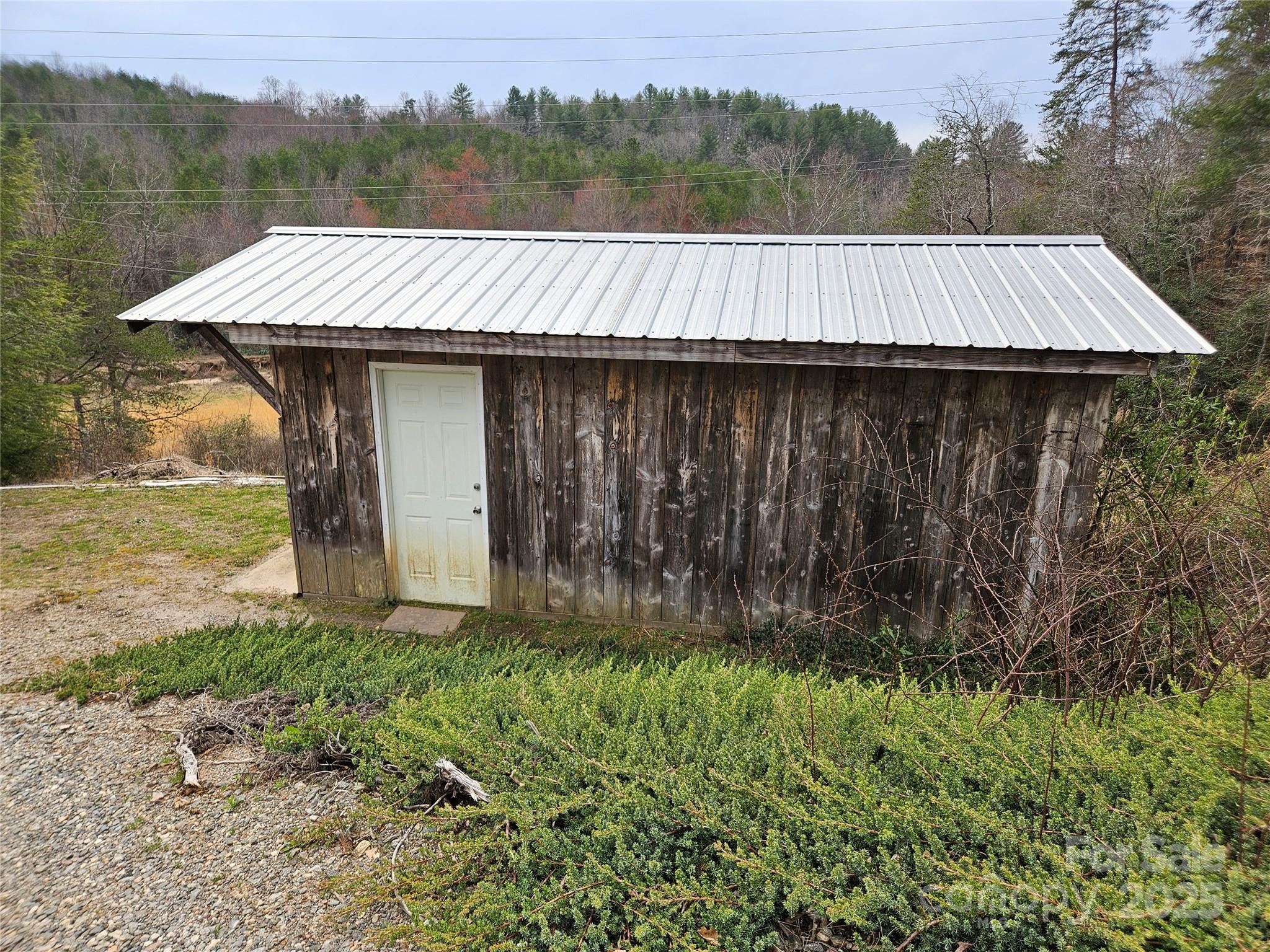2442 Christopher Road Morganton, NC 28655 - Photo 36 of 42 Gallery Image 36