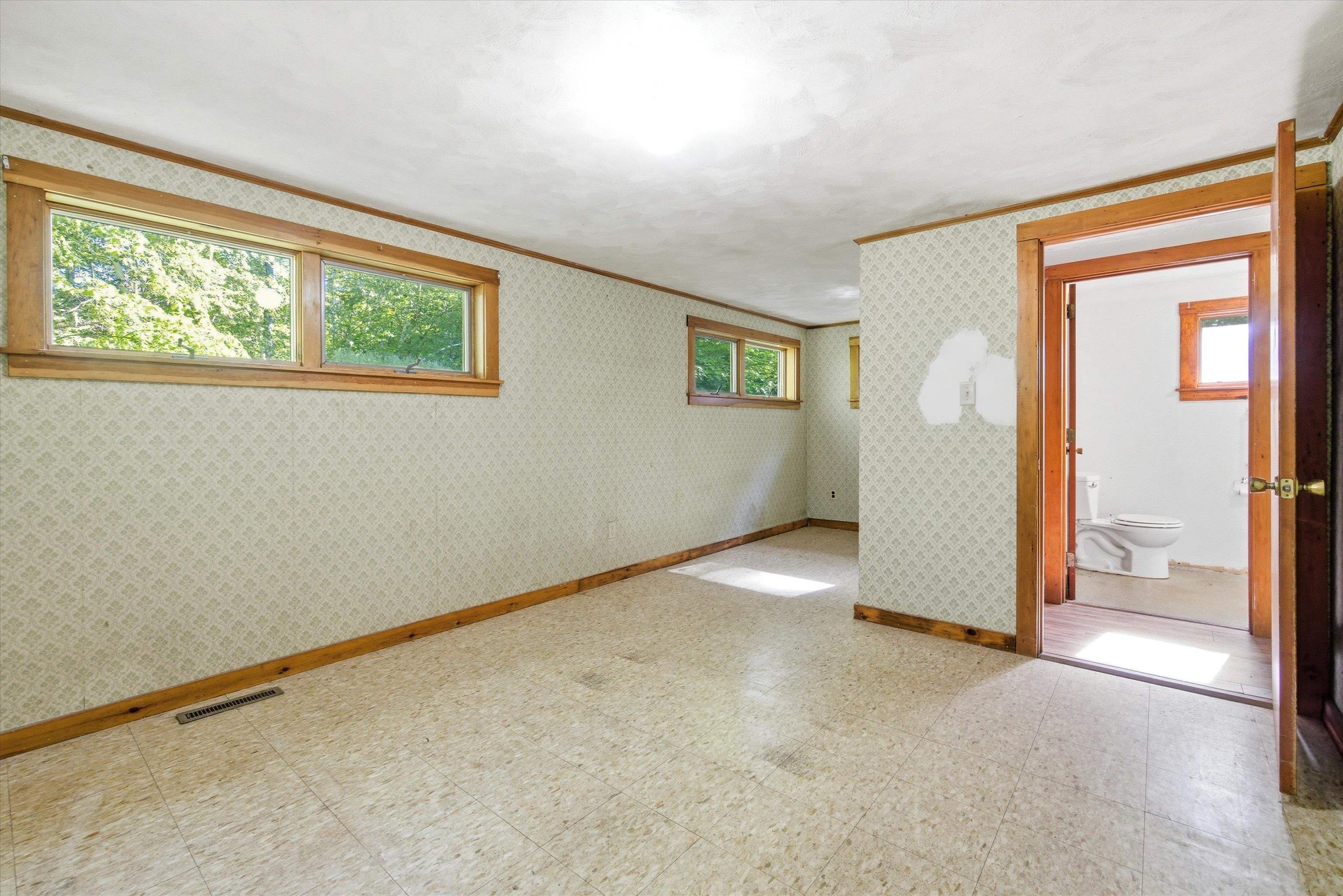 48 Mountain Road Bennington, NH 03442 - Photo 21 of 46