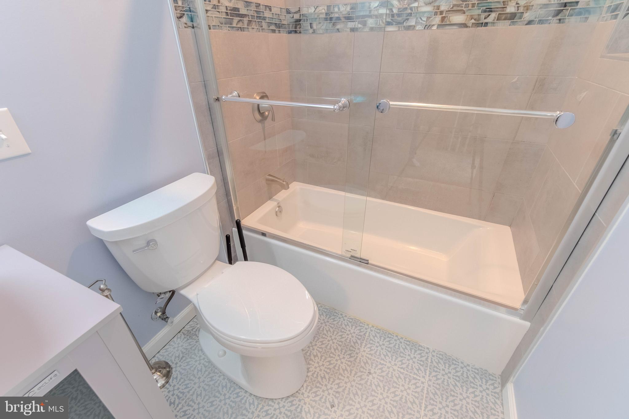 8320 Hillendale Road Baltimore, MD 21234 - Photo 16 of 30