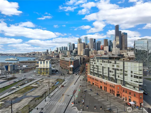 $575,000 | 590 1st Avenue South, Unit 1005, Seattle, WA 98104