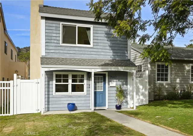 $1,098,000 | 2507 East Glenoaks Boulevard, Glendale, CA 91206