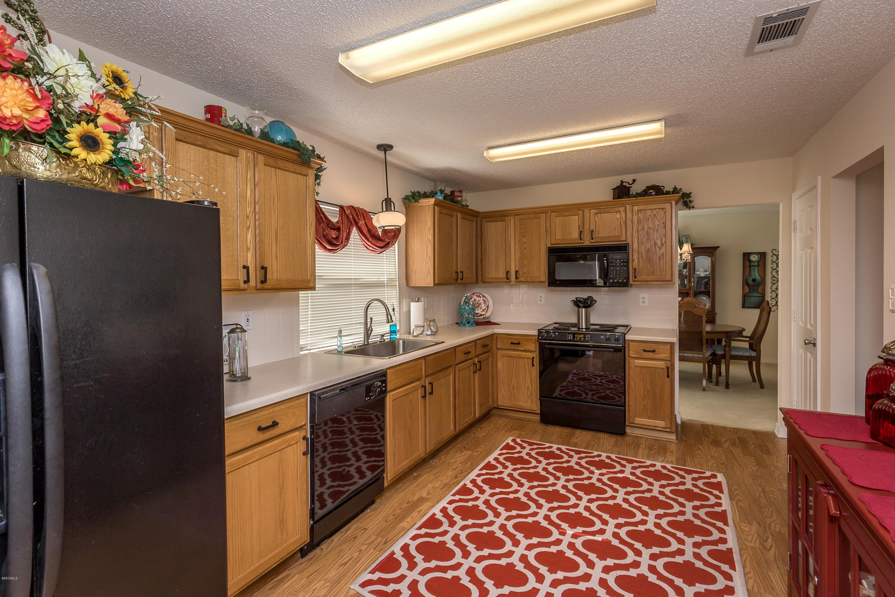 3618 Reeves Lane Ocean Springs, MS 39564 - Photo 7 of 37 IMG_3225