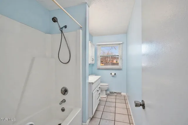 $289,000 | 1140 Eastbrook Drive, Kingsport, TN 37663