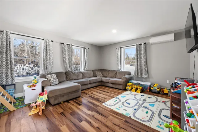 $499,999 | 1197 Western Avenue, Hampden, ME 04444