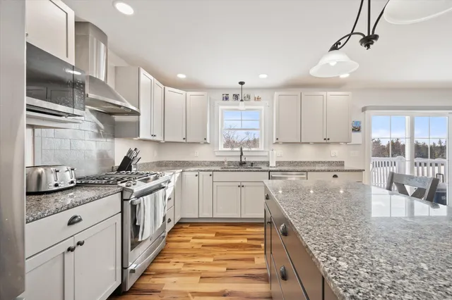 $499,999 | 1197 Western Avenue, Hampden, ME 04444