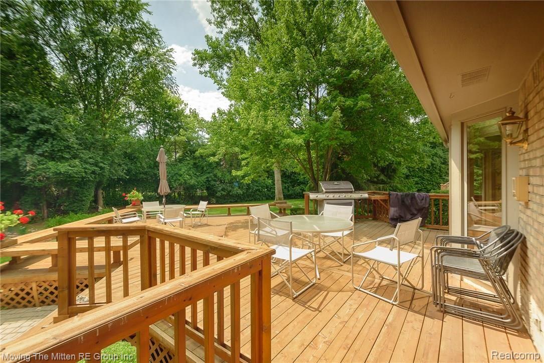 18920 Van Road Livonia, MI 48152 - Photo 58 of 65 mtm_18920_van-13.jpg