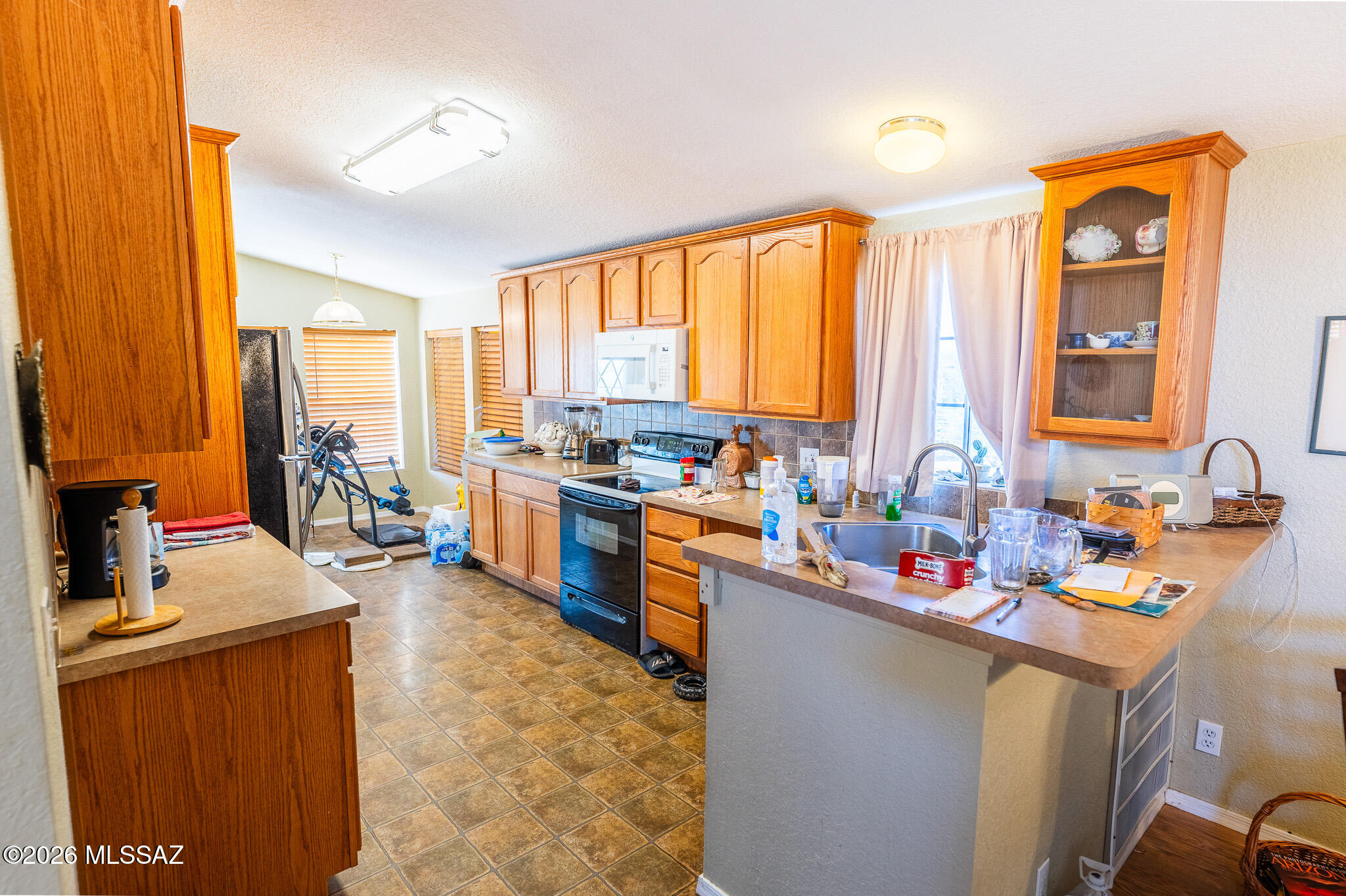 11941 West Mile Wide Road Tucson, AZ 85743 - Photo 27 of 39 R62B8642-HDR